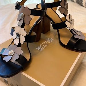 Michael Kors navy sandal size 10